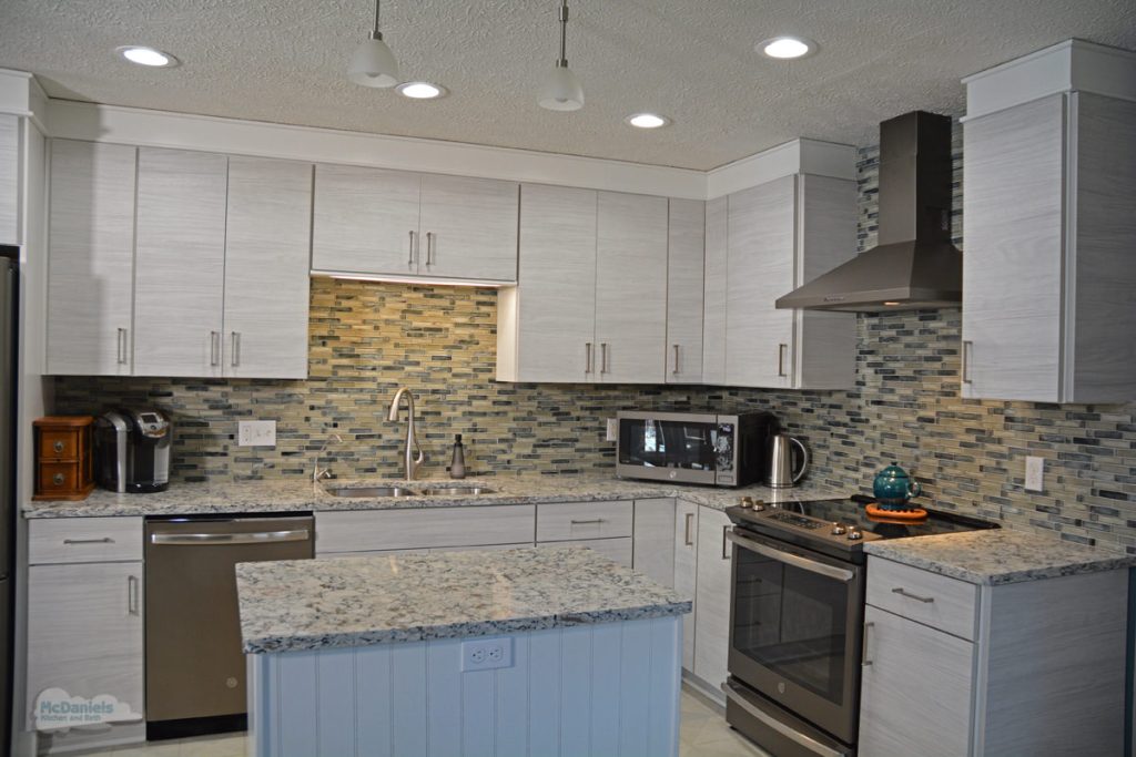 The Latest Tile Trends Lieske Kitchen Design Dimondale 11 web