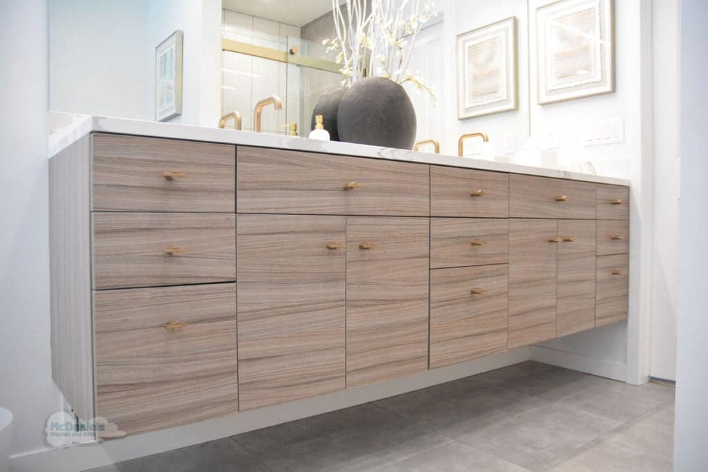 5 Steps to Accessorize Your Bath Design Varney master bath design 2 web
