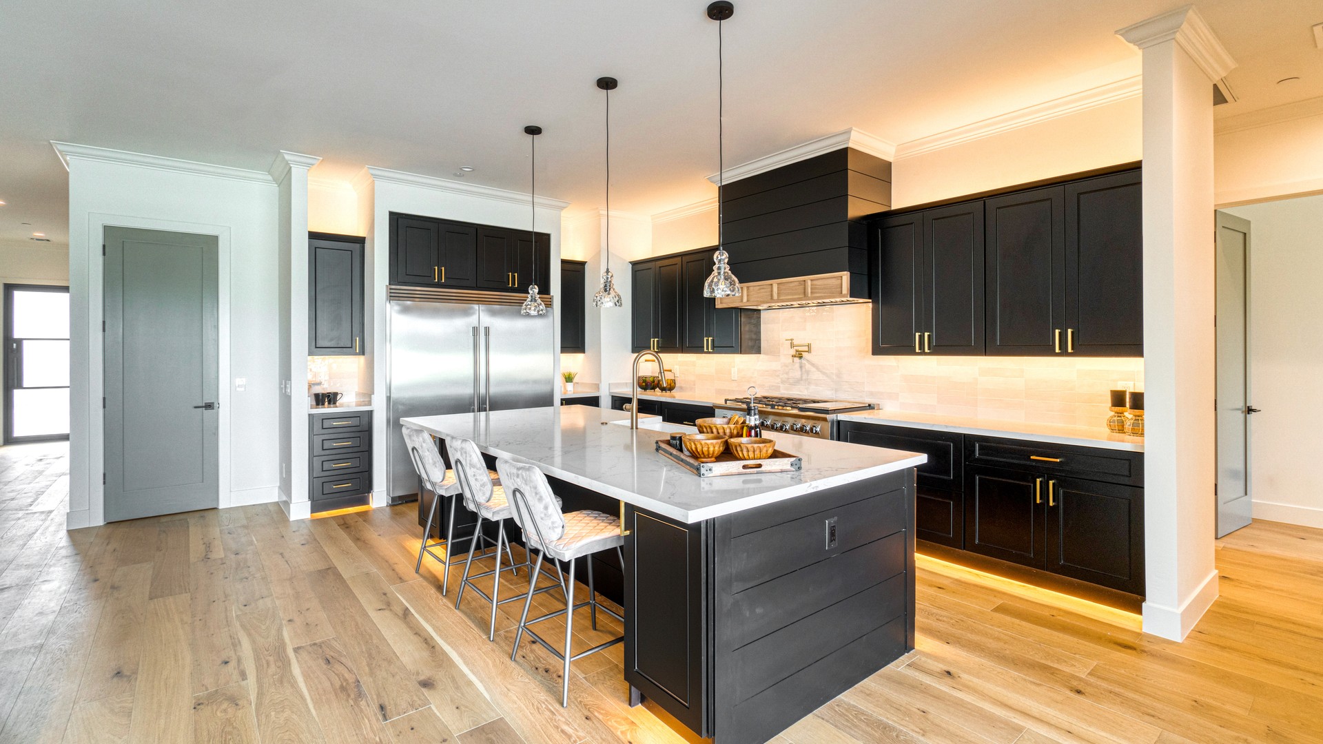Finished modern kitchen remodel, representing McDaniels Kitchen and Bath.